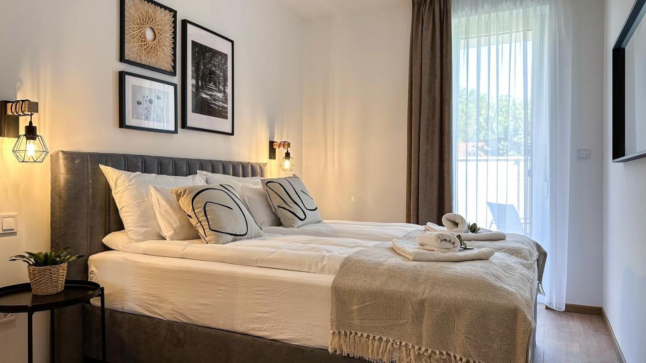 Linden Apartman 002 - Adults Only Mosonmagyaróvár Dış mekan fotoğraf